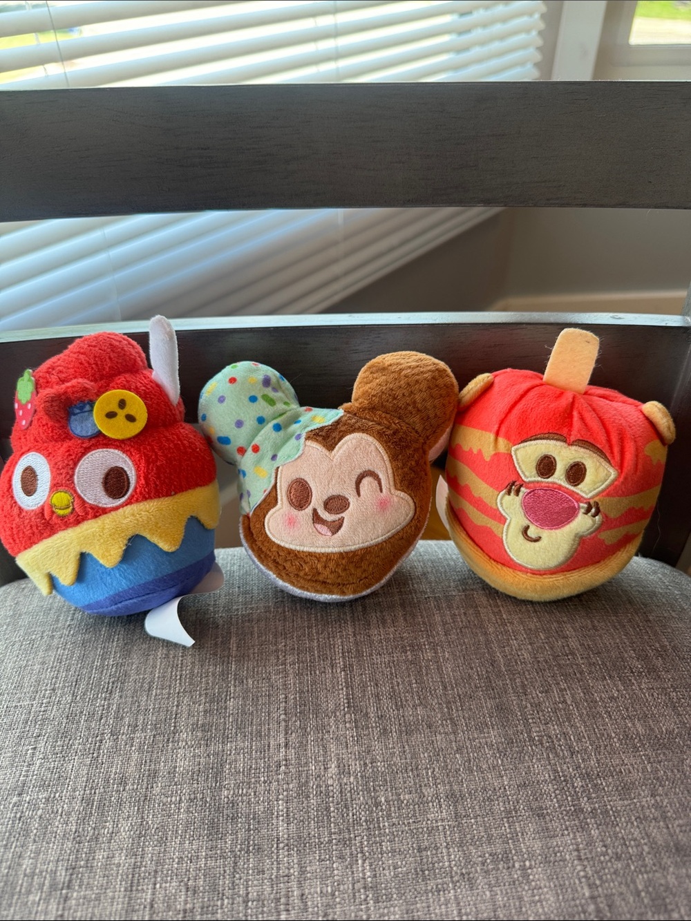 Disney Munchlings Set of 3 HeiHei Mickey Tigger